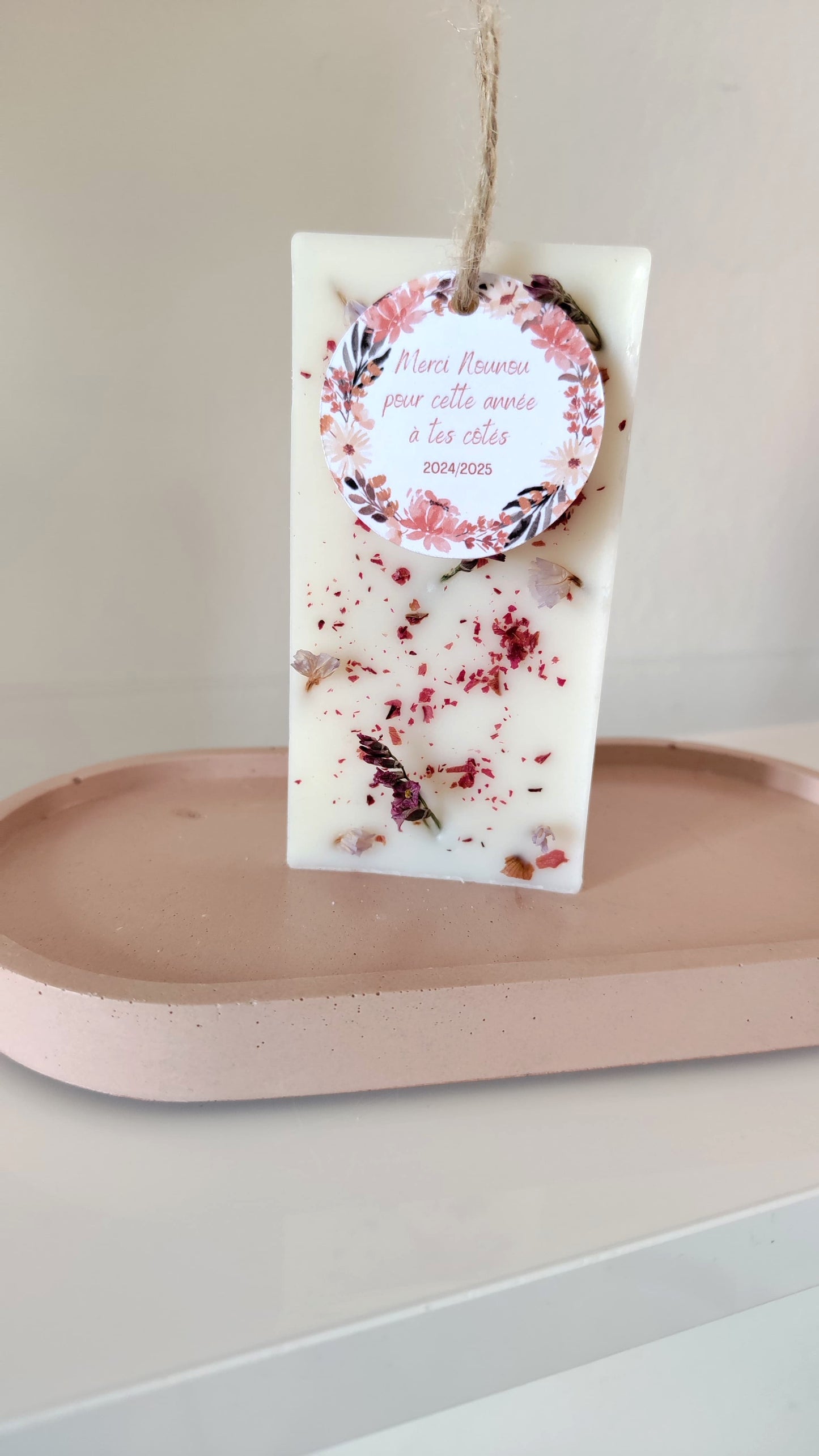 Suspension artisanale parfumée | Tablette de cire parfumée | Cadeau remerciement | Fête des mères | Cadeau Maîtresse | Nounou | Atsem |