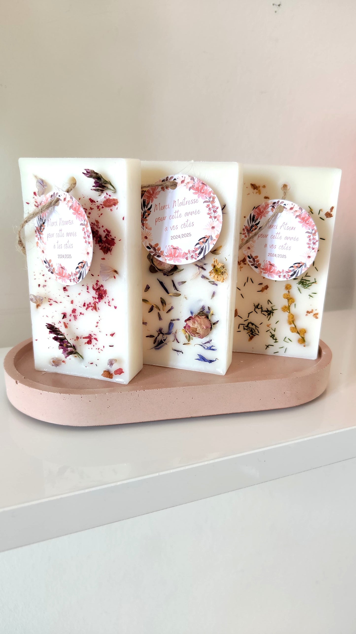 Suspension artisanale parfumée | Tablette de cire parfumée | Cadeau remerciement | Fête des mères | Cadeau Maîtresse | Nounou | Atsem |