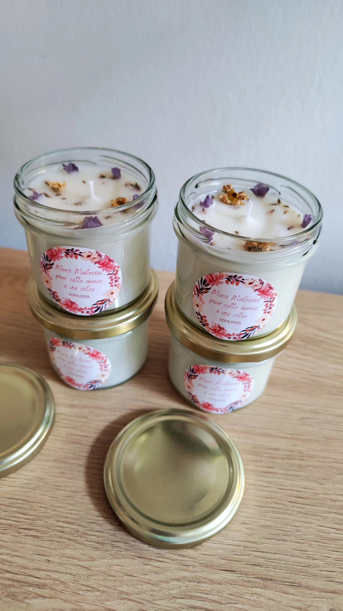Bougie cadeau maîtresse | Bougie artisanale parfumée | Merci maîtresse | Bougie fleurie | Bougie remerciement